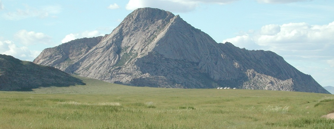 Зорголхайрхан 